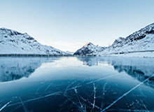 九游官网：开启游戏新世界的官方之选