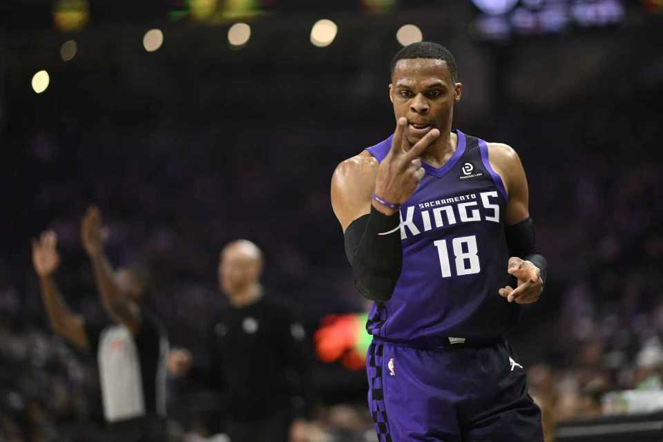 APP下载-威少时隔7年26+6+6三分！国王灭奇才首次4连胜 小萨时隔27场复出